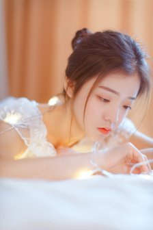 美男脱去校服时全集